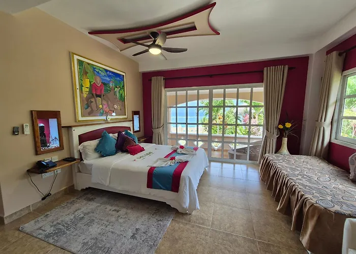 Au Fond De View Anse Royale