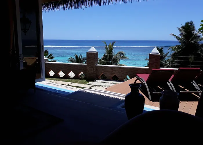 Au Fond De View * Anse Royale